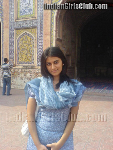 Lahore Girl Iqra - Indian Girls Club