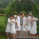 sri lankan school girls pics 21 150x150 Sri Lankan School Girls Pics At Picnic
