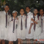 sri lankan school girls pics 29 150x150 Sri Lankan School Girls Pics At Picnic