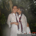 sri lankan school girls pics 6 150x150 Sri Lankan School Girls Pics At Picnic