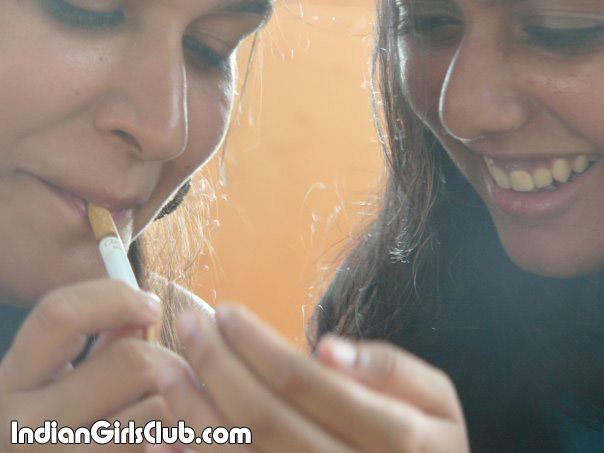 Shocking 180 Desi Girls Smoking Pics - Indian Girls Club
