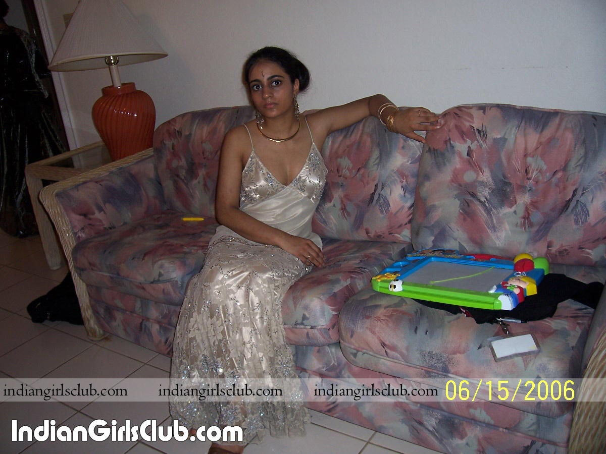 indian babe sitting on sofa - Indian Girls Club - Nude Indian Girls & Hot Sexy  Indian Babes