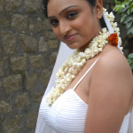 20091207 10378000 copy 150x150 Telugu Actress Waheeda Navel Pics