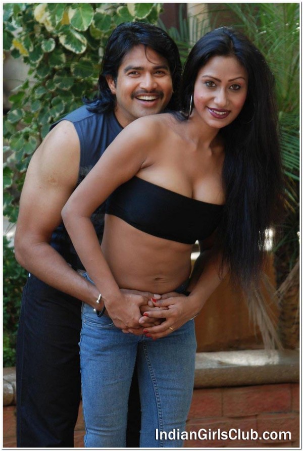 tamil actress bra jeans pant stills