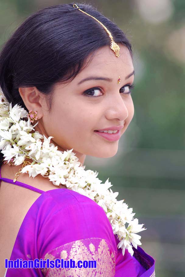 608px x 908px - Telugu Actress Yamini Saree Pics - Indian Girls Club