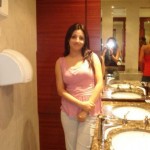 desi girls in toilet