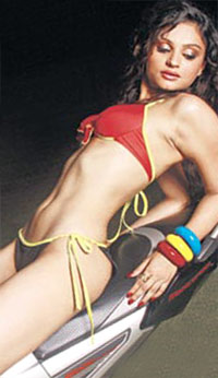200px x 346px - dimpy ganguly bikini pics - Indian Girls Club - Nude Indian Girls & Hot  Sexy Indian Babes