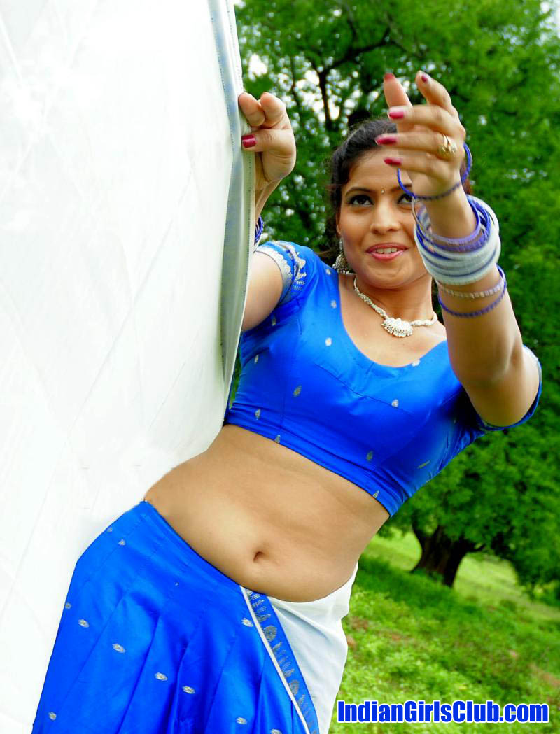 Blue Indian Actress Nude - Half Saree Navel Actress in Blue Dhavani and Blouse - Indian ...