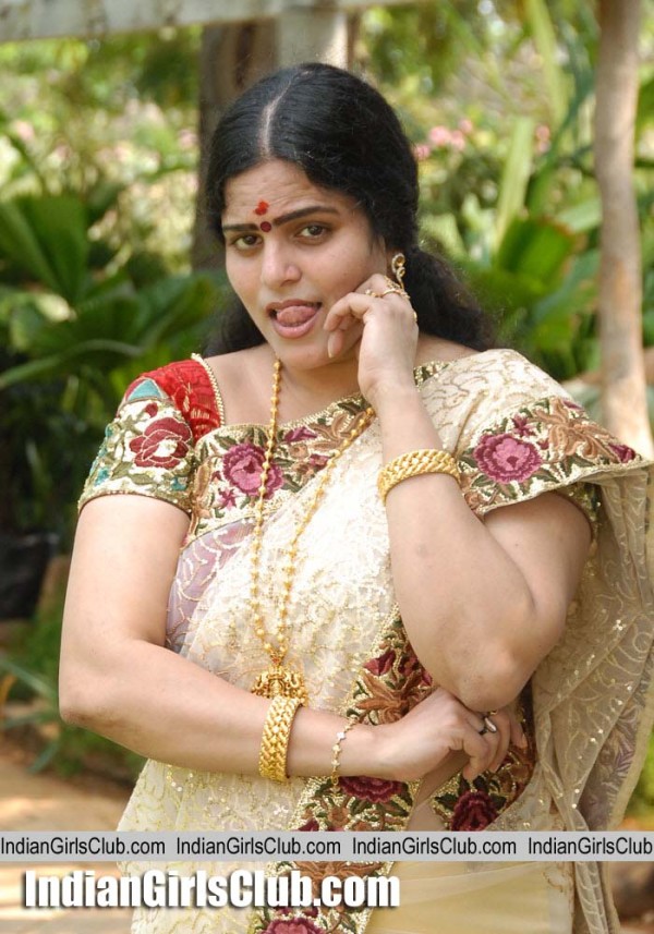 600px x 857px - Telugu Aunty Kalyani Exclusive Photoshoot - Indian Girls Club