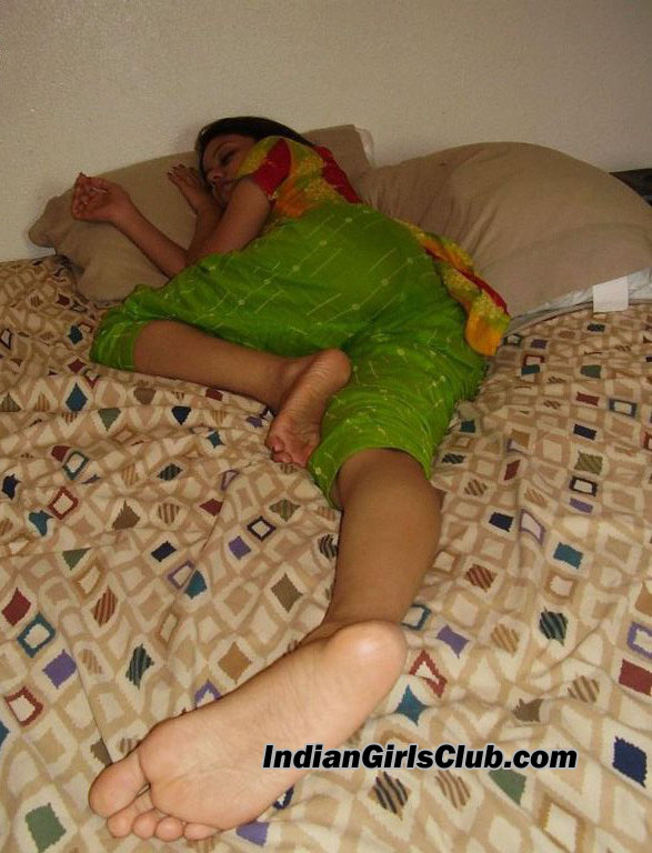 Hot Indian Sleeping Sex - Girl youg indian sleeping nude pic - Adult archive