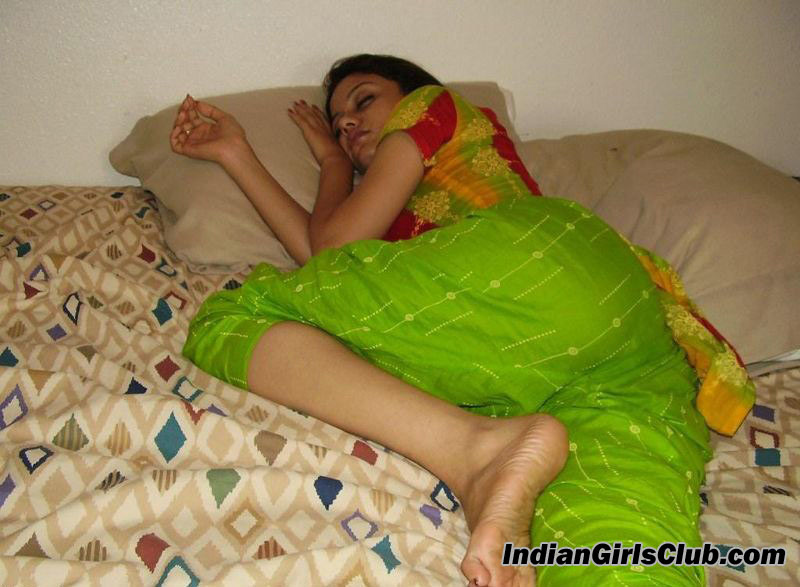800px x 587px - upskirt teen indian girl sleeping - Indian Girls Club - Nude ...