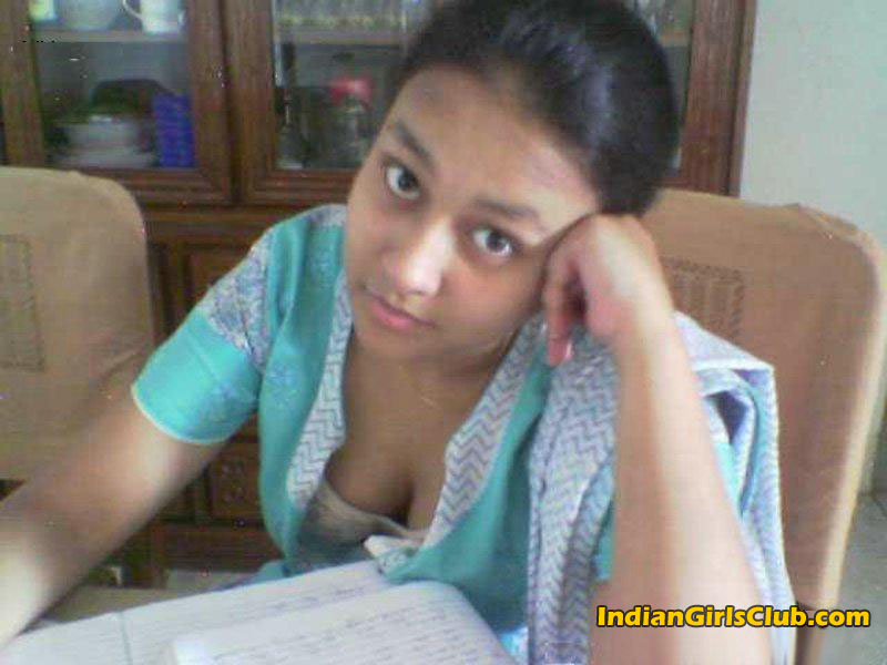 Baglasexvedio - Bd School Girl Unbuttons Tops 4 me - Indian Girls Club