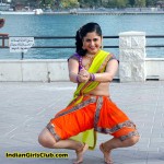 Come On.. Push In.. Push In.. Actress Farzana Come On.. Push In.. Push In.. Actress Farzana
