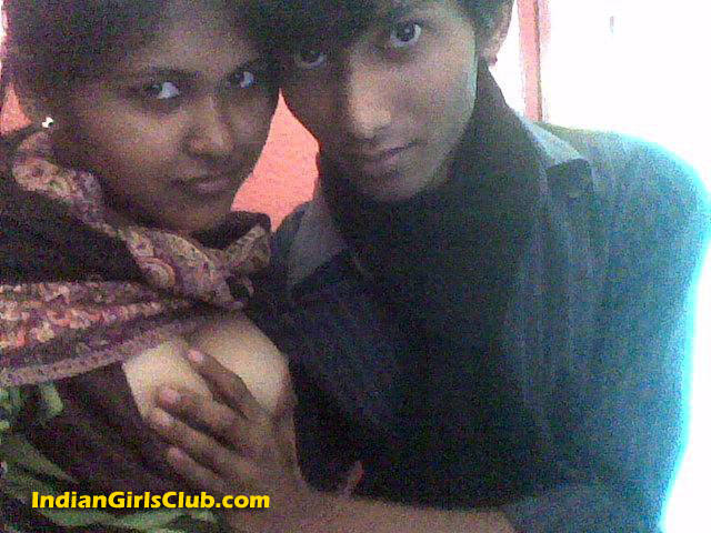 Desi indian giving blowjob college lover fan photos