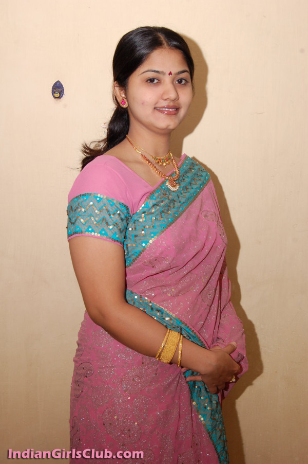 Telugu Aunty in Pink Saree - Indian Girls Club