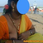 South Indian Aunty Publicly Showing Boobs in Beach South Indian Aunty Publicly Showing Boobs in Beach