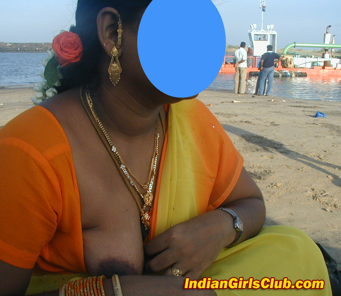 Desi Anty Beach Porn - South Indian Aunty Publicly Showing Boobs in Beach - Indian Girls Club