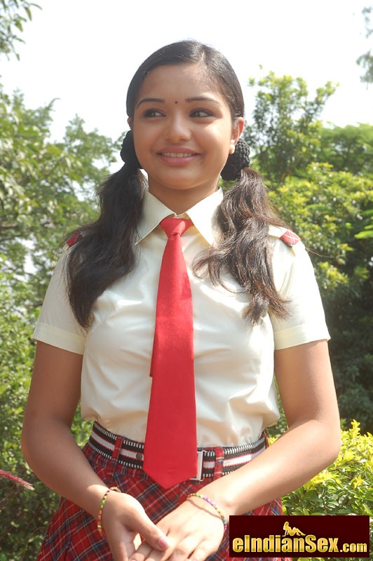 Indian School Uniform Sex Mms - Young South Indian School Girl in Uniform Sexy - Indian Girls Club