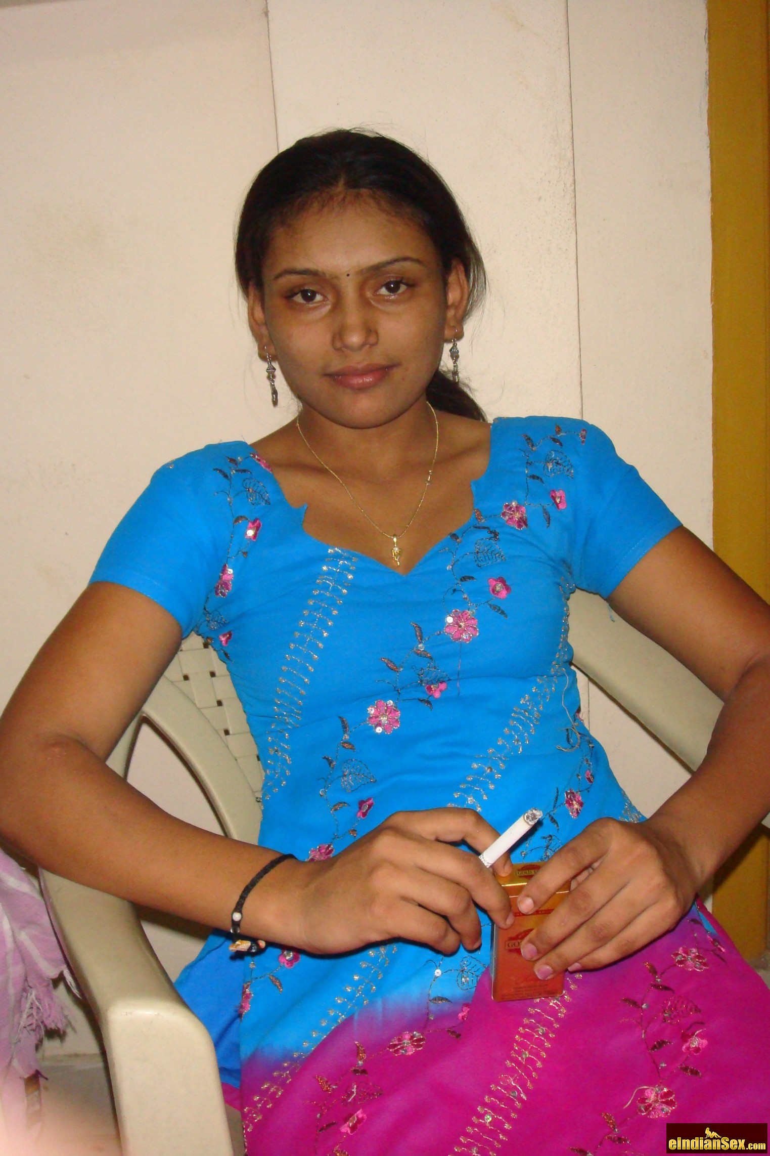 College Girl Sexy Blue Picture - Real Life Indian Girl With BF Ã¢â‚¬â€œ Part 1 - Indian Girls Club