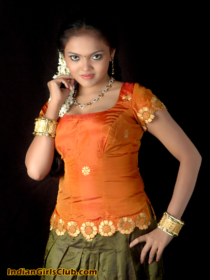 432px x 576px - Nikhisha Patel in Dhavani, Pavadai Sattai & Saree - Indian Girls Club
