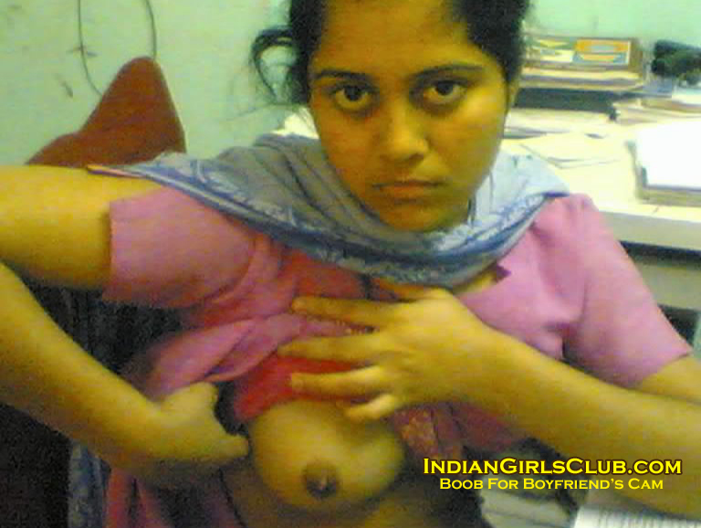 Indian Office Girl Showing Boobs to Boyfriend - Indian Girls Club