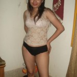 12 sexy bhabhi pics