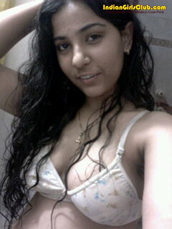 Naked Girl Self Cam - Home Made Self Mobile Cam Pics - Indian Girls Club