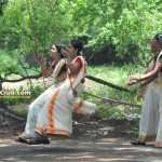 Kerala Girls Fell Down While Swinging in Oonjal Kerala Girls Fell Down While Swinging in Oonjal
