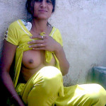 indian girls boobs lifting up chudi 2