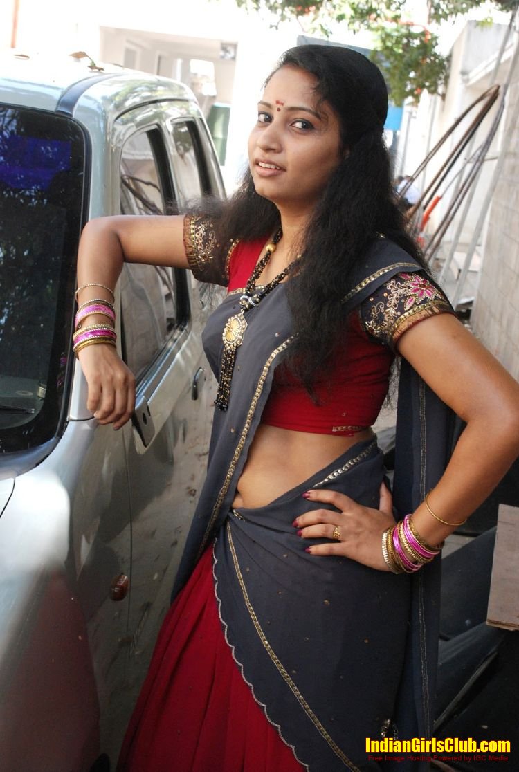 Half saree xxx girls images