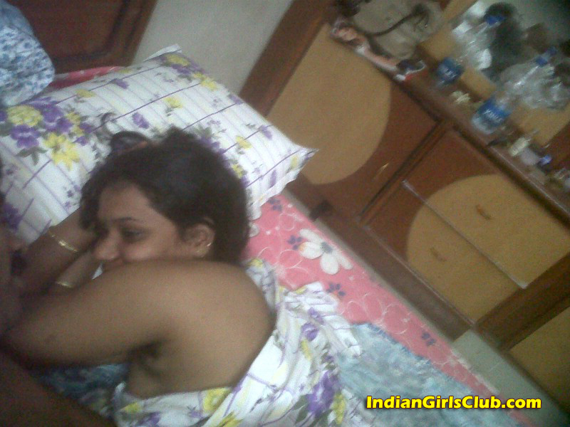 kannada aunty nude 24 - Indian Girls Club - Nude Indian Girls & Hot Sexy  Indian Babes