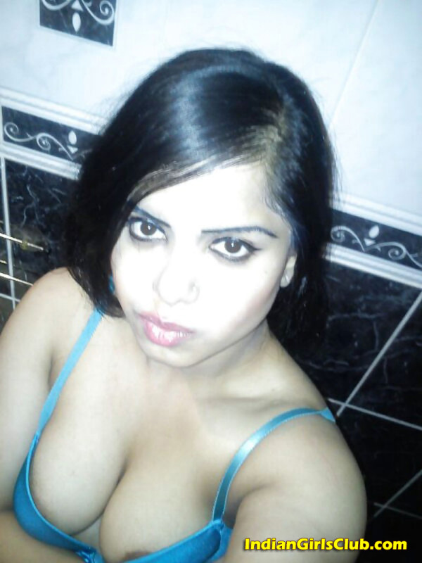 Paki Desi Indian Nude Art - Mumbai Girl's Mobile Cam Selfshot Nude Pics - Indian Girls Club