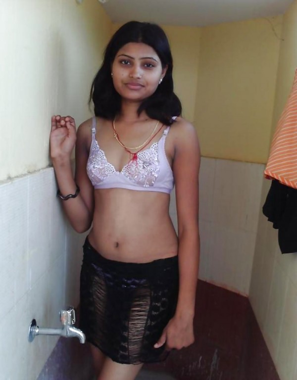 Paki Desi Indian Nude Art - Sexy Indian Amateur Naina - Indian Girls Club