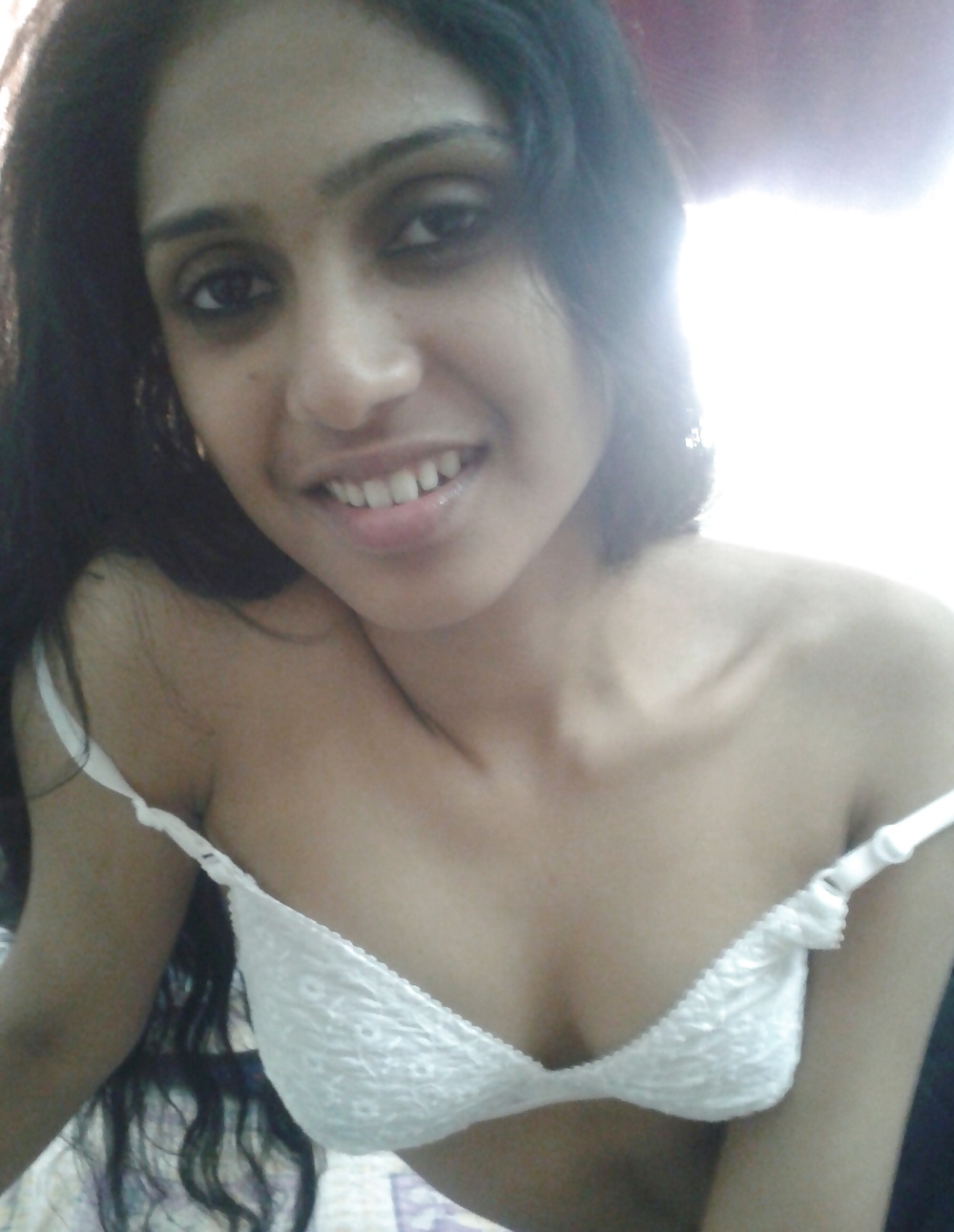 College Solo Nude - Lucknow College Babe Vandana Nude - Indian Girls Club