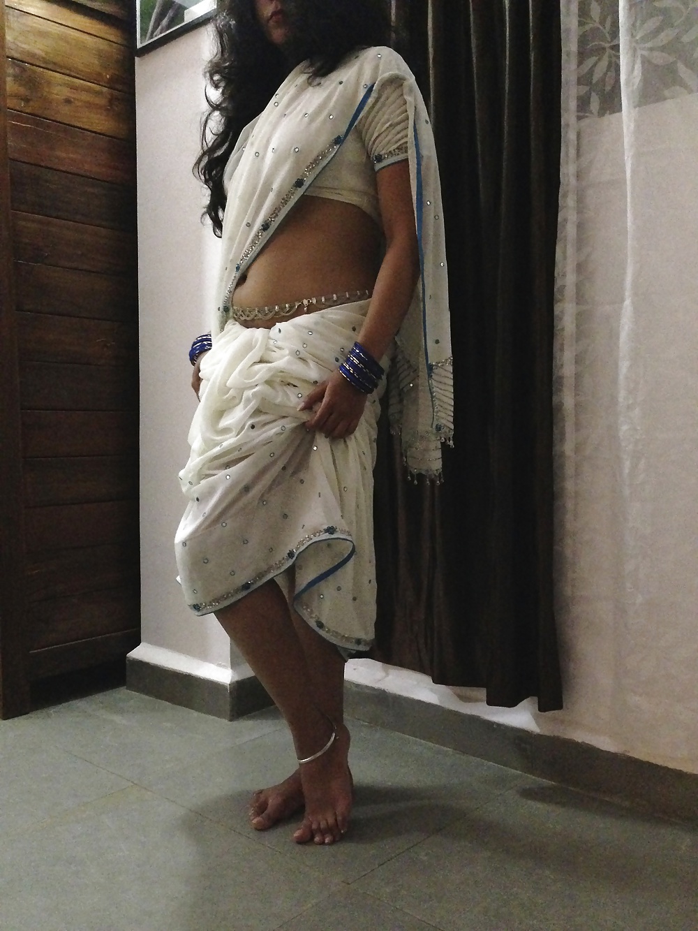 1000px x 1333px - Next Door Indian Bhabhi Radha Sex - Indian Girls Club