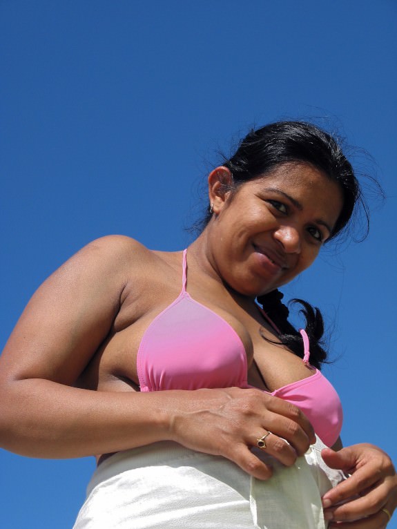 575px x 766px - indian_bhabhi_at_beach_nude_in_bikini2 - Indian Girls Club - Nude Indian  Girls & Hot Sexy Indian Babes
