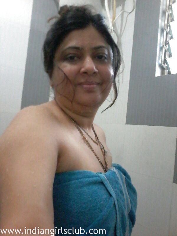 600px x 800px - Indian Bhabhi Getting Naked Bedroom Pics - Indian Girls Club