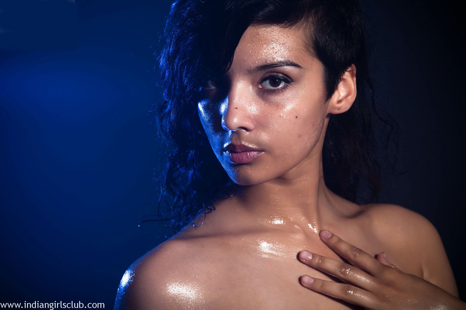 Big Oily Boobs - Indian XXX Photos Nude Indian Girl Shanaya Oily Boobs ...