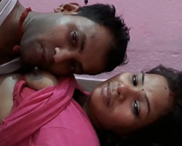 Indian Couple Porn Sexy Wife Boobs Sucked