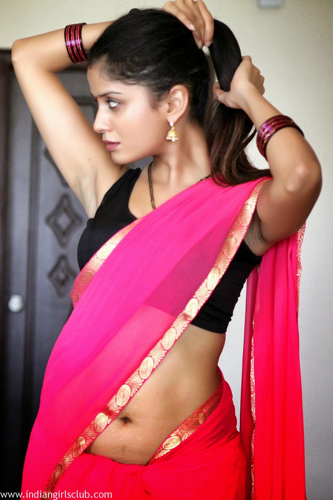 Sexy India Desi Porn Indian Bhabhi Cleavage Show 2 - Indian Girls Club -  Nude Indian Girls & Hot Sexy Indian Babes