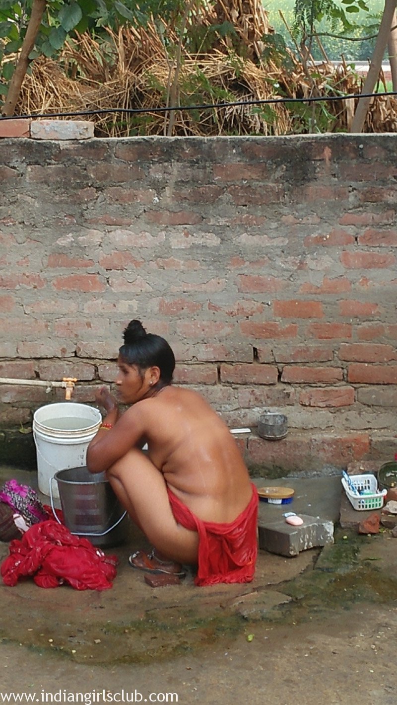 Indian bath outdoor free porn compilations