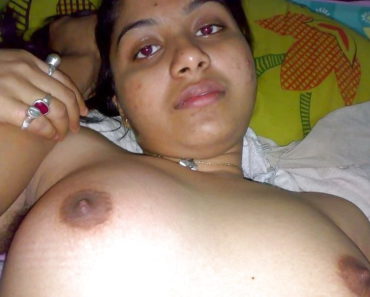 Nude Indian College Girl With Pearl - Indian Girls Nude - Indian Girls Club & Nude Indian Girls