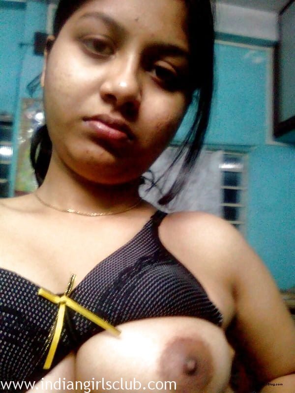 600px x 800px - indian-college-girl-porn-squeezing-her-big-tits-filmed-by ...