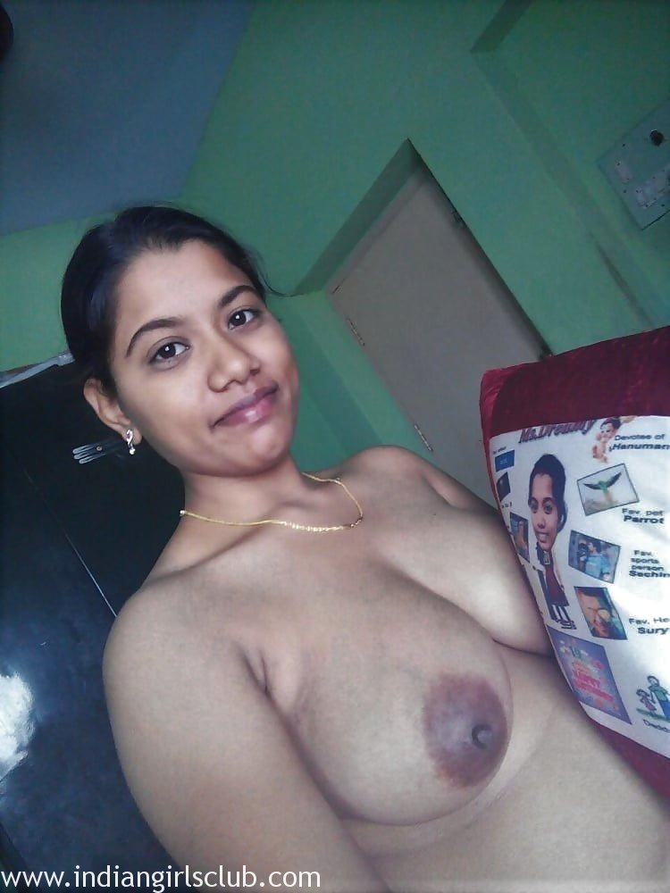 Big Boobs Housewife Porn - Big Boob Housewife From Bihar Taking Her Nude Photos ...