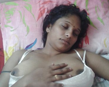 Black Indian Aunty - Indian aunty porn pics