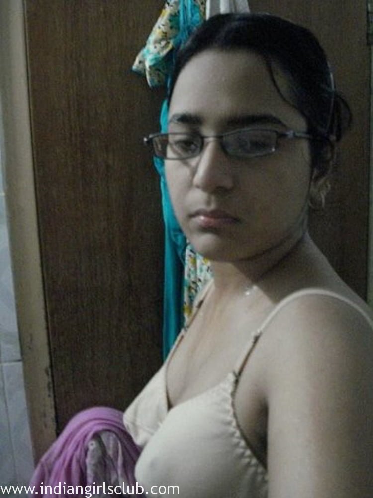 Nude Indian College Girls Glasses - beautiful_indian_college_girl_shower_nude_selfie_14 - Indian Girls Club - Nude  Indian Girls & Hot Sexy Indian Babes