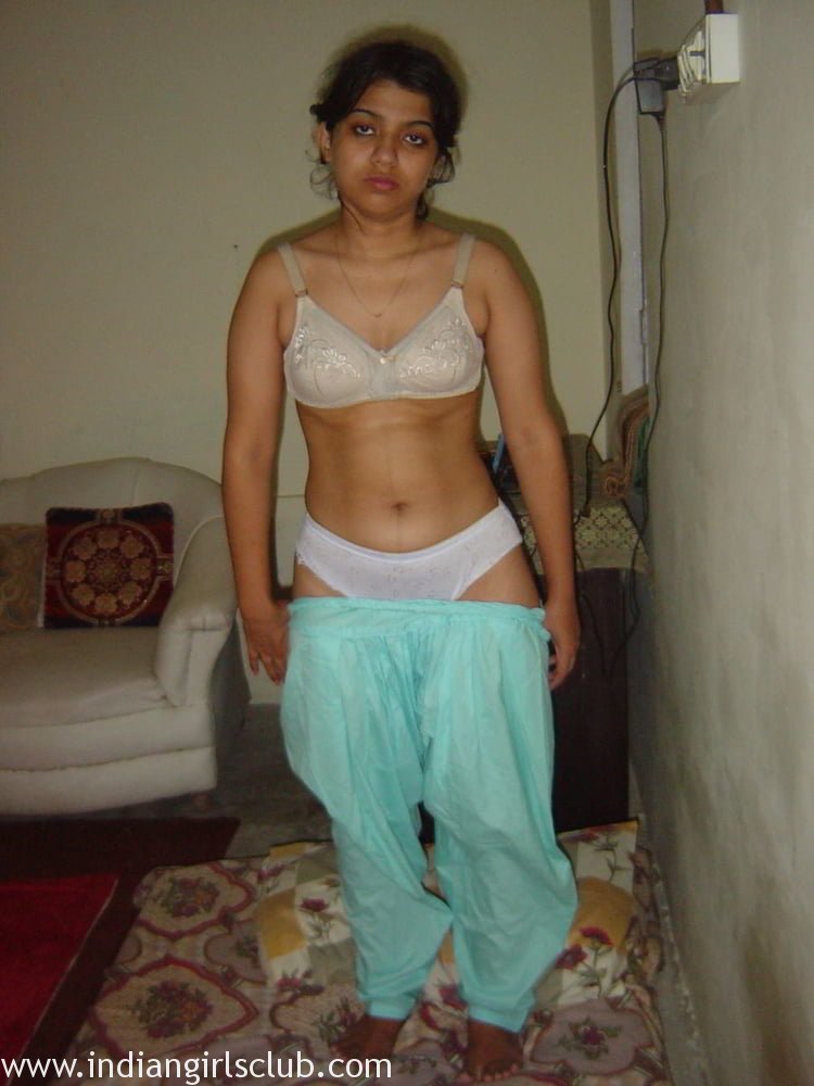 Nude Indian Girls Sexy Figure - Sexy Figure Indian College Girl Captured Naked - Indian Girls Club