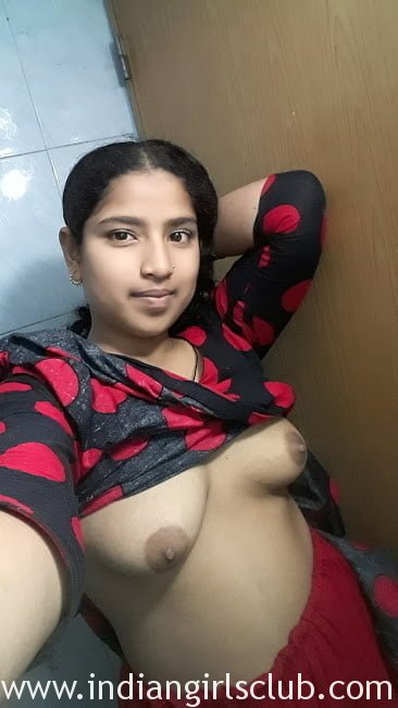 Erotic Indian Breasts - Erotic Indian Young Bhabhi Big Boob Show In Bathroom - Indian Girls Club