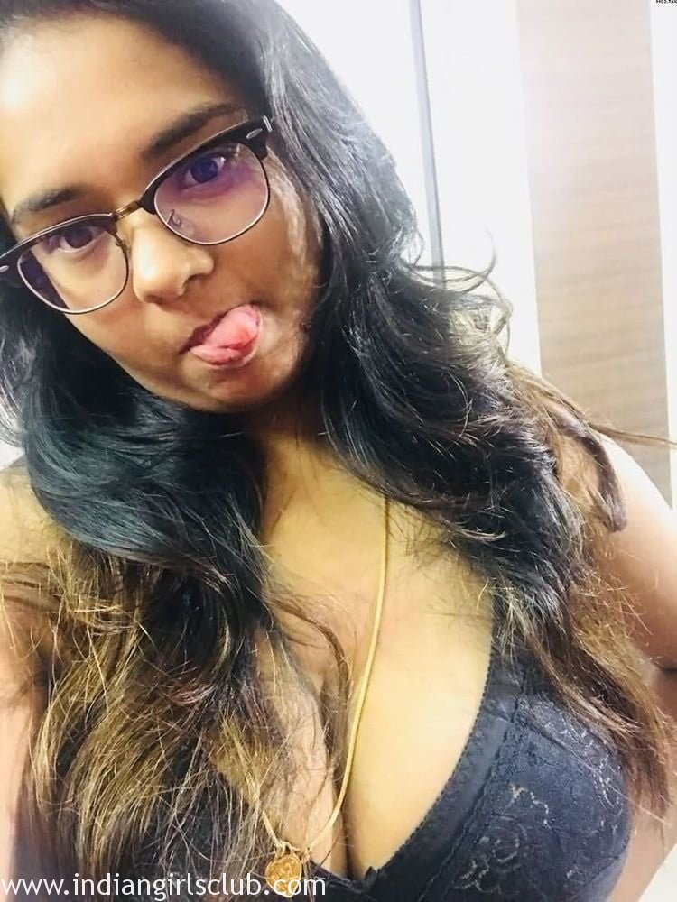 Nude girl modeling in Chennai