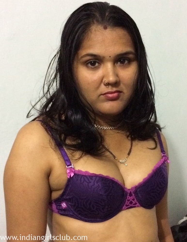 Gujju Bhabhi Nirmala Stripping Saree Having Rough Sex - Indian Girls Club